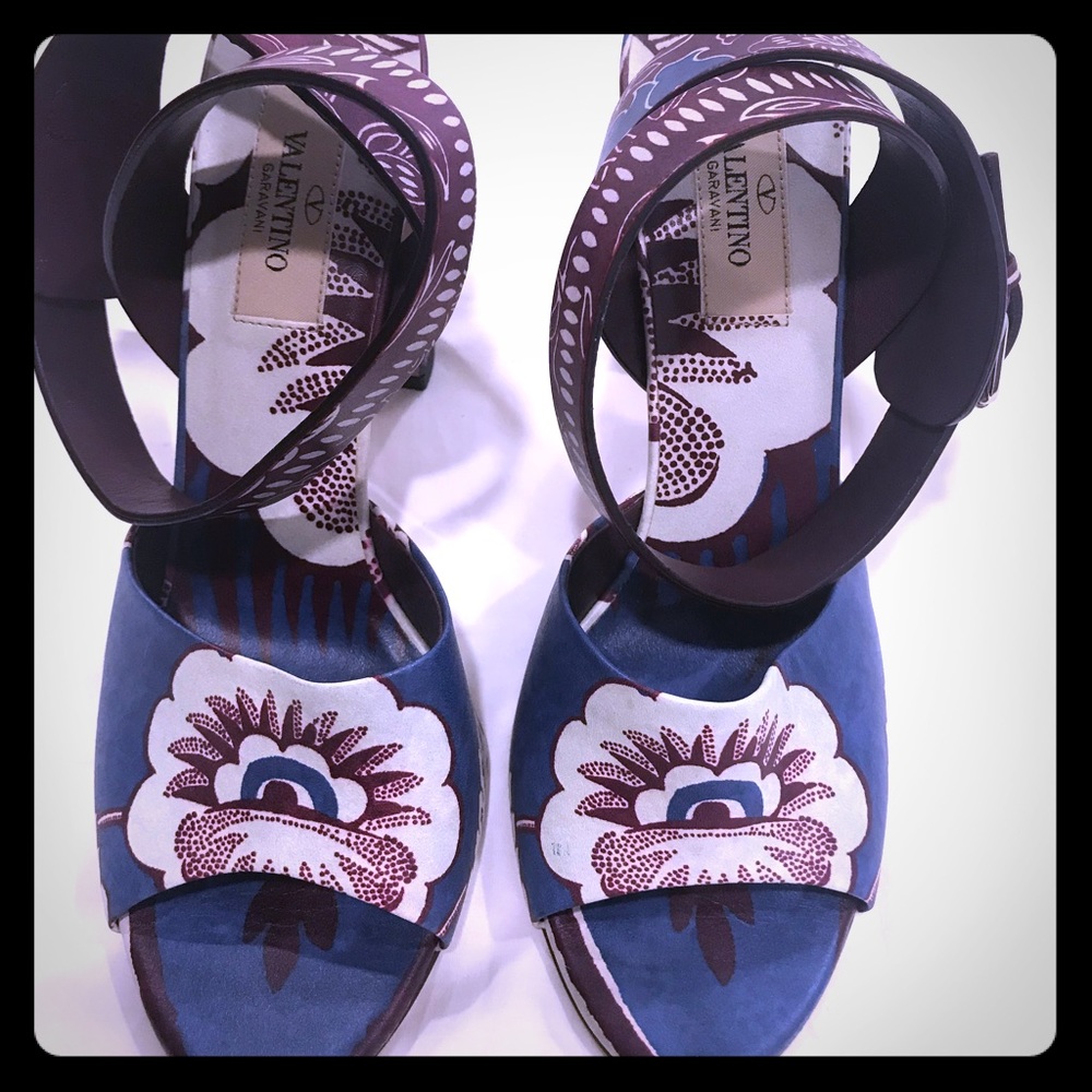 Valentino blue maroon & white print shoes
